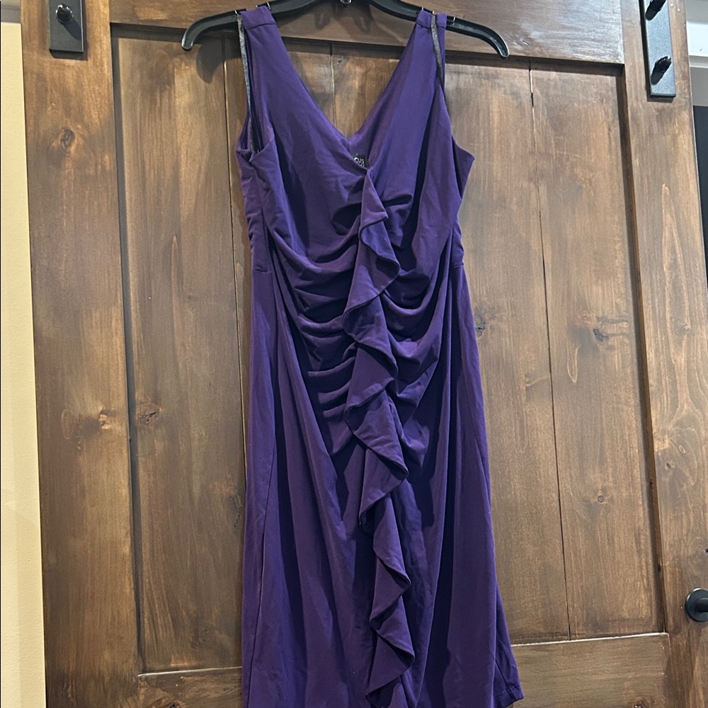 E457 Purple Ruffle Dress by En focus Studio Sz 10 fitted and rouching